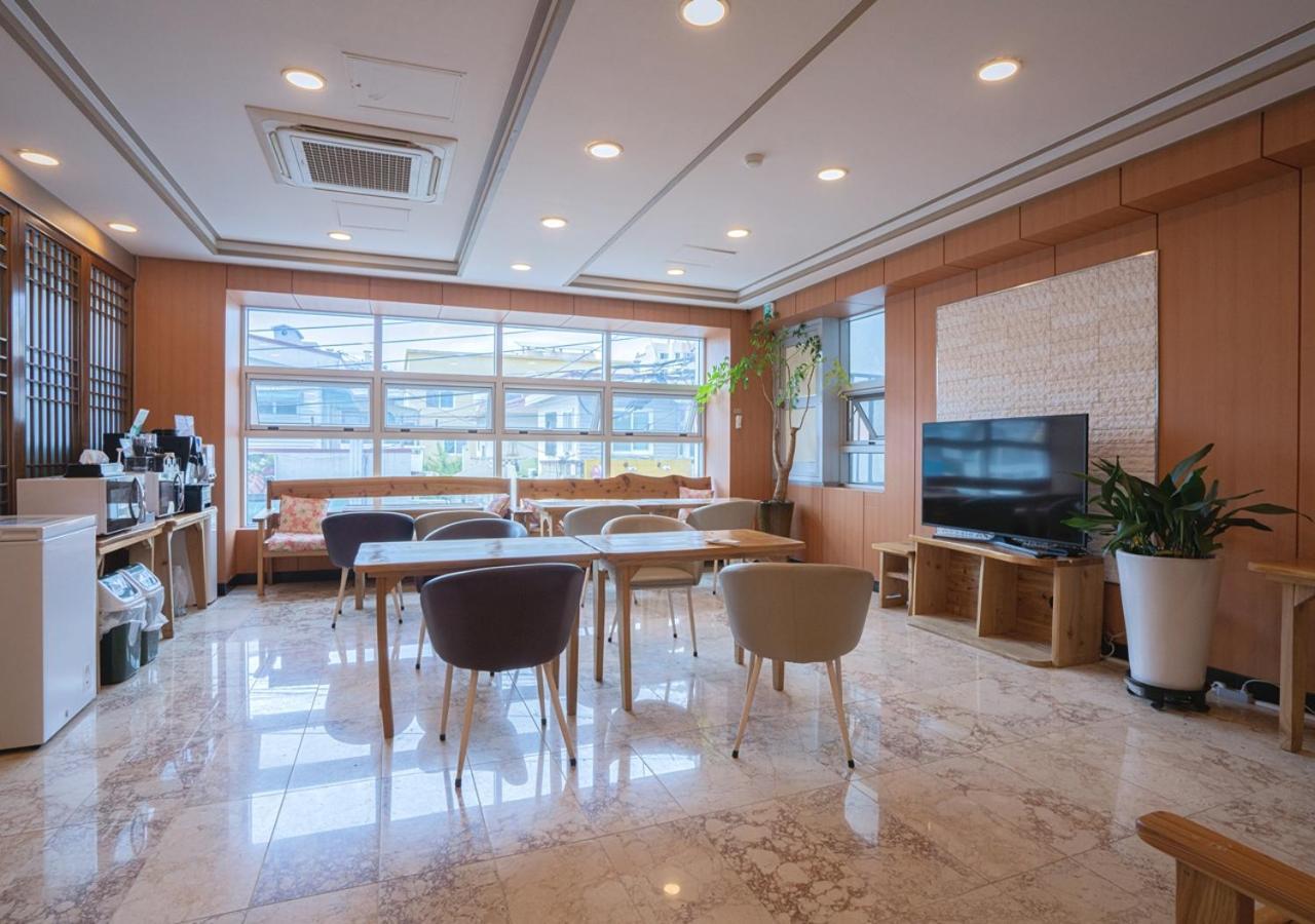 J2 Family Hotel Jeju Dış mekan fotoğraf