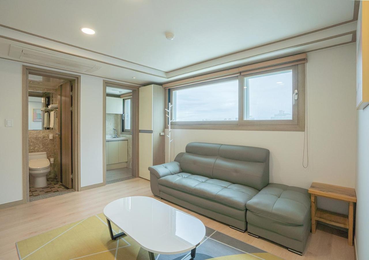 J2 Family Hotel Jeju Dış mekan fotoğraf