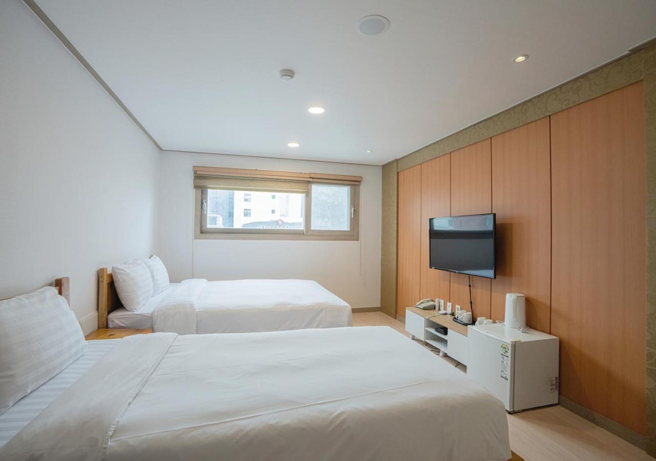 J2 Family Hotel Jeju Dış mekan fotoğraf