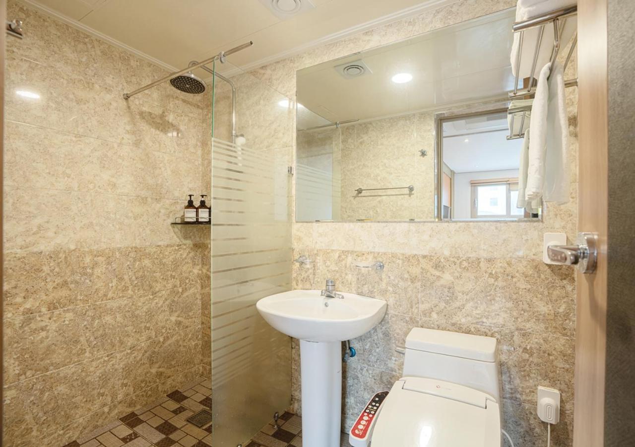 J2 Family Hotel Jeju Dış mekan fotoğraf