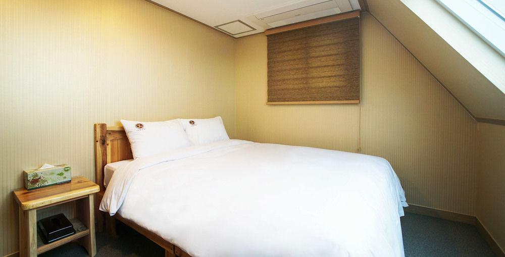 J2 Family Hotel Jeju Dış mekan fotoğraf