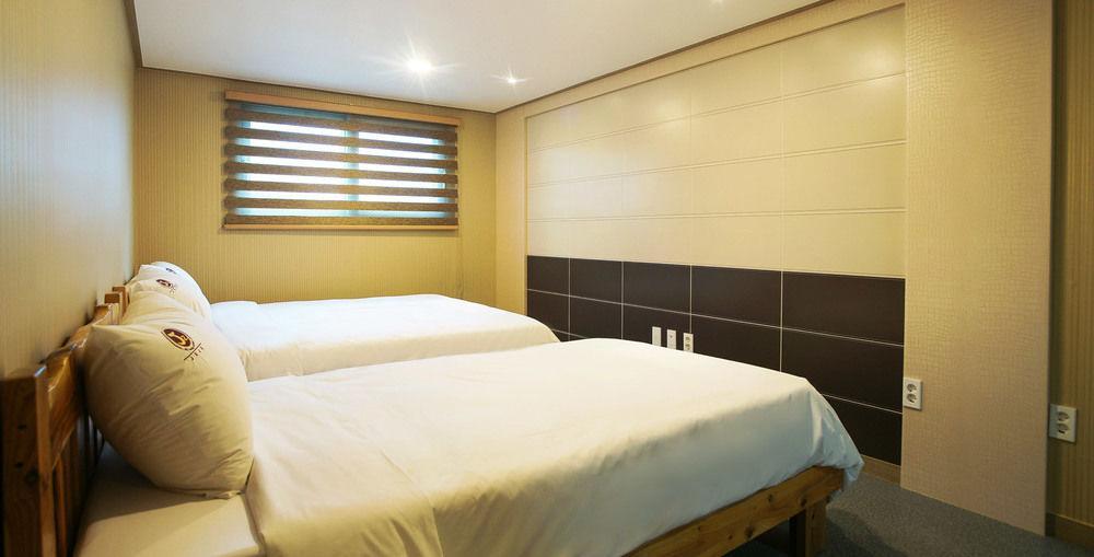 J2 Family Hotel Jeju Dış mekan fotoğraf