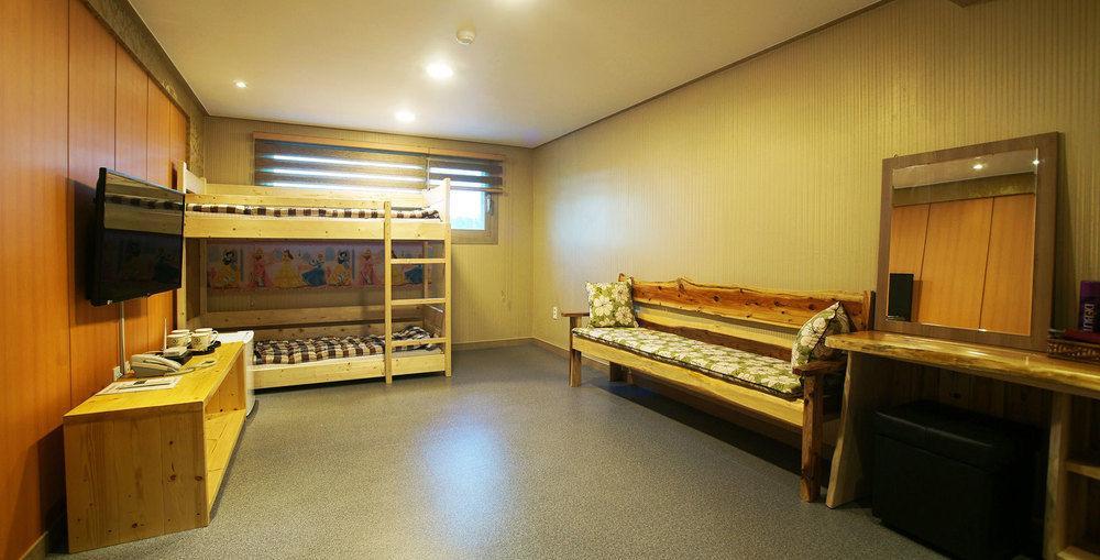 J2 Family Hotel Jeju Dış mekan fotoğraf